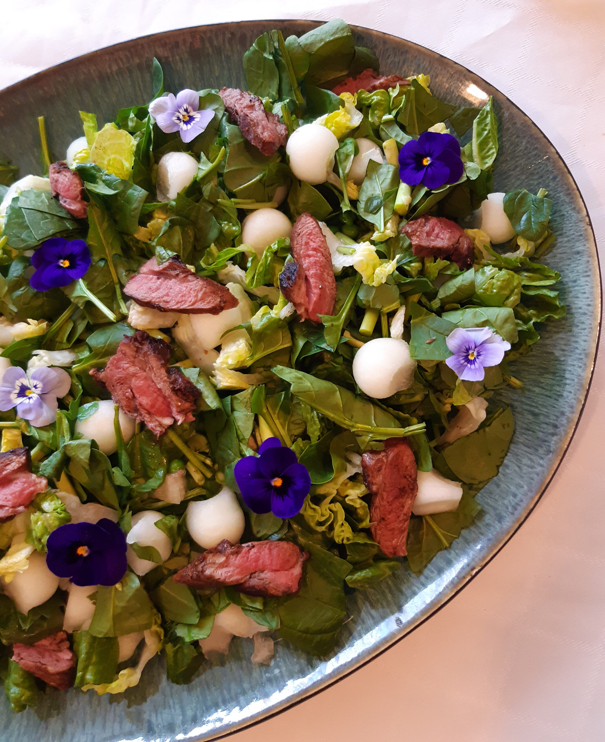 Salat med lammemørbrad